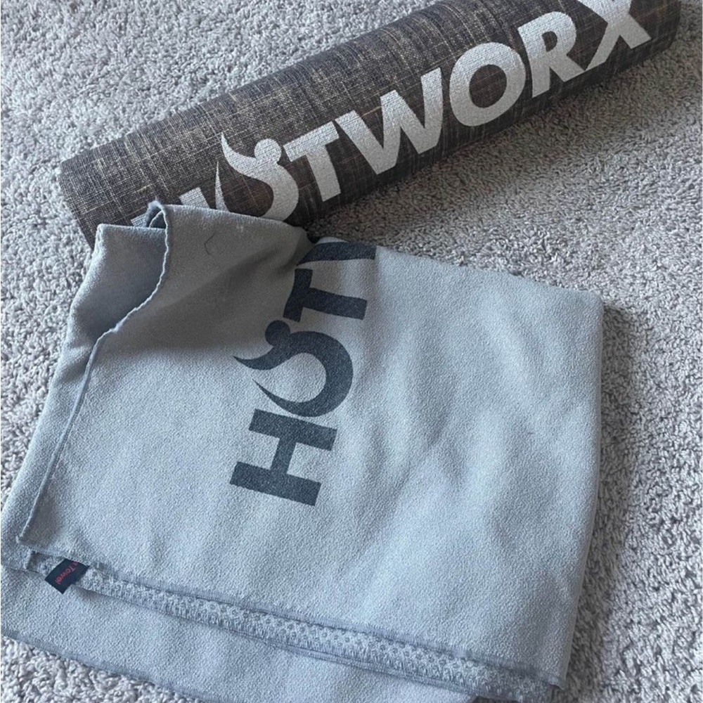 Hot worx yoga mat & towel
